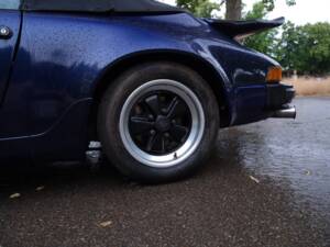 Bild 24/43 von Porsche 911 Carrera 3.2 (1989)