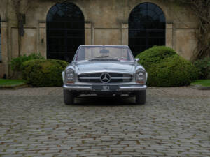 Image 1/16 of Mercedes-Benz 250 SL (1968)
