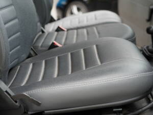 Image 12/35 de Land Rover Defender 90 (1998)