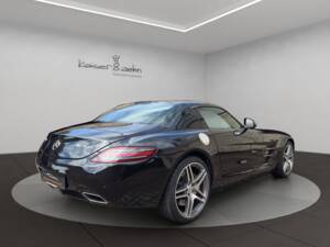Imagen 8/21 de Mercedes-Benz SLS AMG (2011)