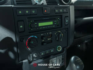 Image 23/25 of Land Rover Defender 90 (2013)