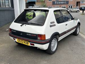 Image 3/10 of Peugeot 205 GTi 1.6 (1990)