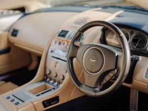 Bild 5/8 von Aston Martin DB 9 (2004)