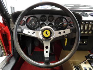 Afbeelding 7/15 van Ferrari 365 GTB&#x2F;4 Daytona (1972)