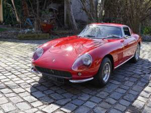 Image 27/52 of Ferrari 275 GTB (1965)