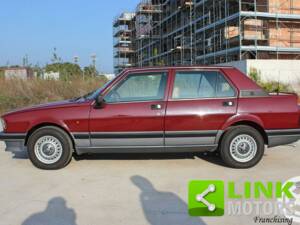 Imagen 7/10 de Alfa Romeo Giulietta 1.8 (1985)