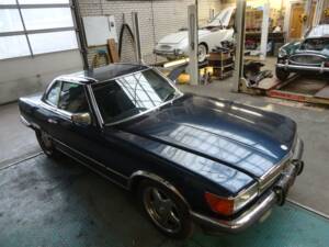 Image 21/50 of Mercedes-Benz 380 SL (1982)