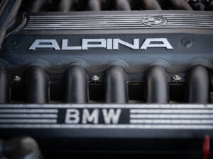 Immagine 28/31 di ALPINA B12 5.0 (1992)