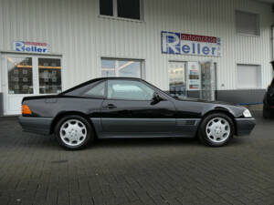 Image 7/25 of Mercedes-Benz SL 280 (1994)