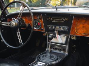 Image 19/21 of Austin-Healey 3000 Mk III (BJ8) (1966)