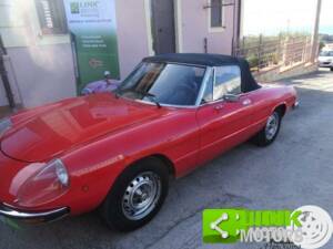 Image 3/10 of Alfa Romeo 2000 Spider Veloce (1980)