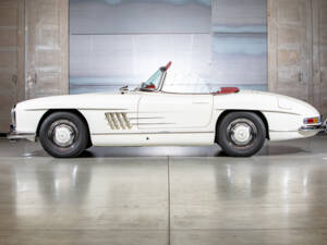 Image 11/34 de Mercedes-Benz SL 280 (1994)