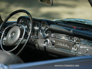 Image 22/34 de Mercedes-Benz 280 SL (1970)