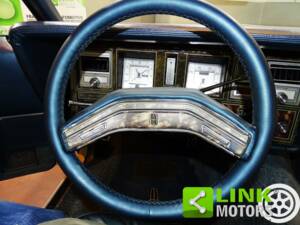 Bild 2/10 von Lincoln Continental Mark V (1977)