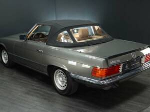 Imagen 4/30 de Mercedes-Benz 380 SL (1983)