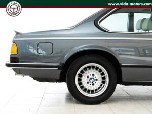 Image 4/39 of BMW 635 CSi (1984)