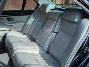 Imagen 56/62 de BMW 740iL (1998)