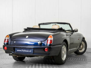 Immagine 40/50 di MG RV8 (1991)