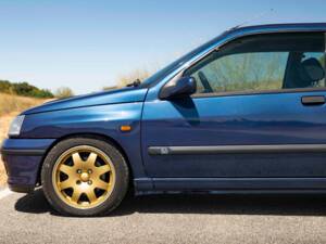 Image 39/87 de Renault Clio I Williams (1994)