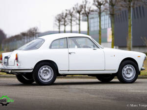 Image 28/48 of Alfa Romeo Giulia 1600 Sprint (1963)