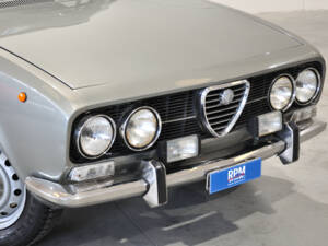 Bild 26/39 von Alfa Romeo 2000 Berlina (1973)