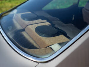 Image 14/95 of Mercedes-Benz 560 SEC (1985)