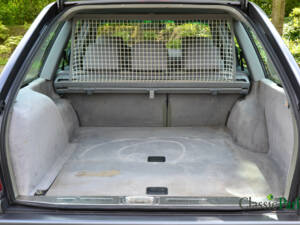 Bild 33/44 von Mercedes-Benz E 280 T (1994)