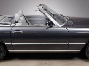 Image 14/30 de Mercedes-Benz 300 SL (1986)