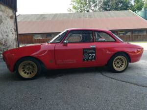 Immagine 6/66 di Alfa Romeo Giulia Sprint GTA (1969)