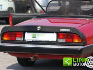 Image 7/10 of Alfa Romeo 2.0 Spider (1989)