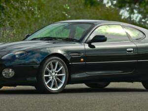 Imagen 3/50 de Aston Martin DB 7 Vantage (2000)