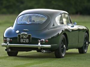 Image 15/50 de Aston Martin DB 2&#x2F;4 Mk II (1955)