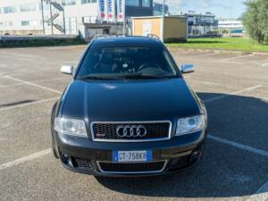 Image 6/7 of Audi RS6 Avant (2003)