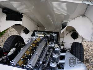 Bild 44/50 von Jaguar E-Type 3.8 (1964)