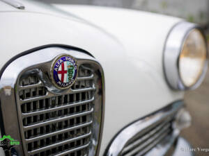 Image 30/48 of Alfa Romeo Giulia 1600 Sprint (1963)