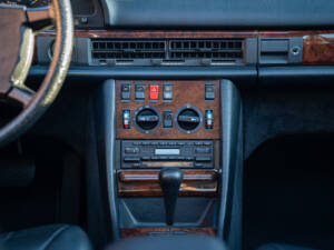 Bild 33/44 von Mercedes-Benz 500 SEL (1984)