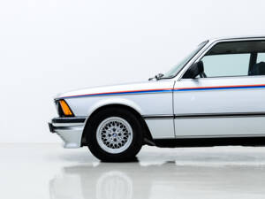 Image 14/48 of BMW 320&#x2F;6 (1982)