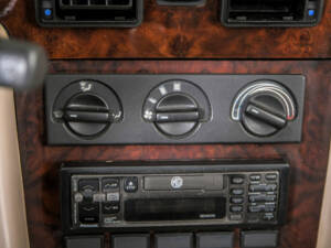 Immagine 19/50 di MG RV8 (1991)