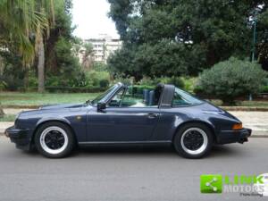 Image 9/10 of Porsche 911 Carrera 3.2 (1987)