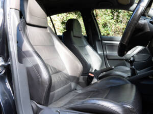 Bild 8/18 von Volkswagen Golf V 3.2 R32 (2006)