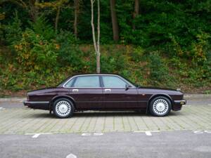 Immagine 4/8 di Jaguar XJ12 6.0 (1994)