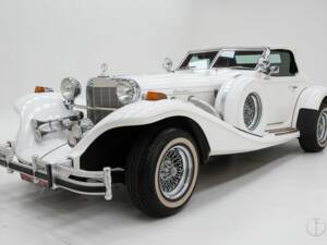 Image 1/15 of Excalibur Roadster IV (1983)