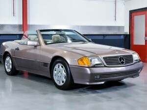 Image 1/7 of Mercedes-Benz 300 SL (1993)