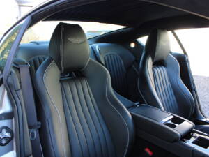 Bild 40/47 von Aston Martin DB 9 GT &quot;Bond Edition&quot; (2015)