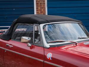 Bild 19/25 von MG MGB V8 (1969)