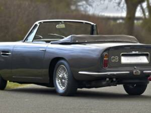 Bild 13/50 von Aston Martin DB 6 Vantage Volante (1969)