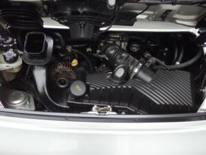 Bild 86/100 von Porsche 911 Carrera 4S (2002)