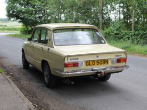 Image 4/17 of Triumph 1500 (1974)