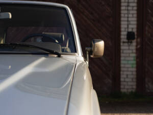 Image 15/100 of Toyota Land Cruiser HJ61 GX (1987)