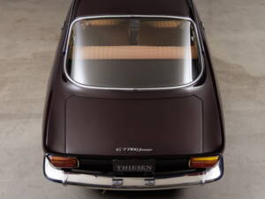 Image 8/35 of Alfa Romeo Giulia 1300 GT Junior (1973)